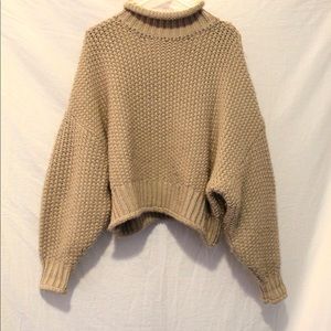 H&M crème colored turtle neck knit sweater size medium